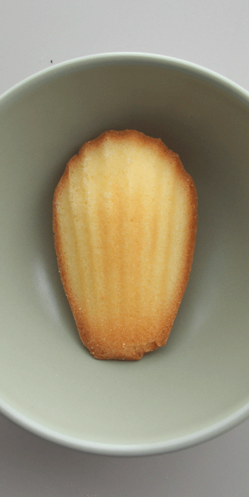 네니아 무농약 우리밀 유자마들렌 400g(20gx20개)네니아국내 둘러앉은밥상